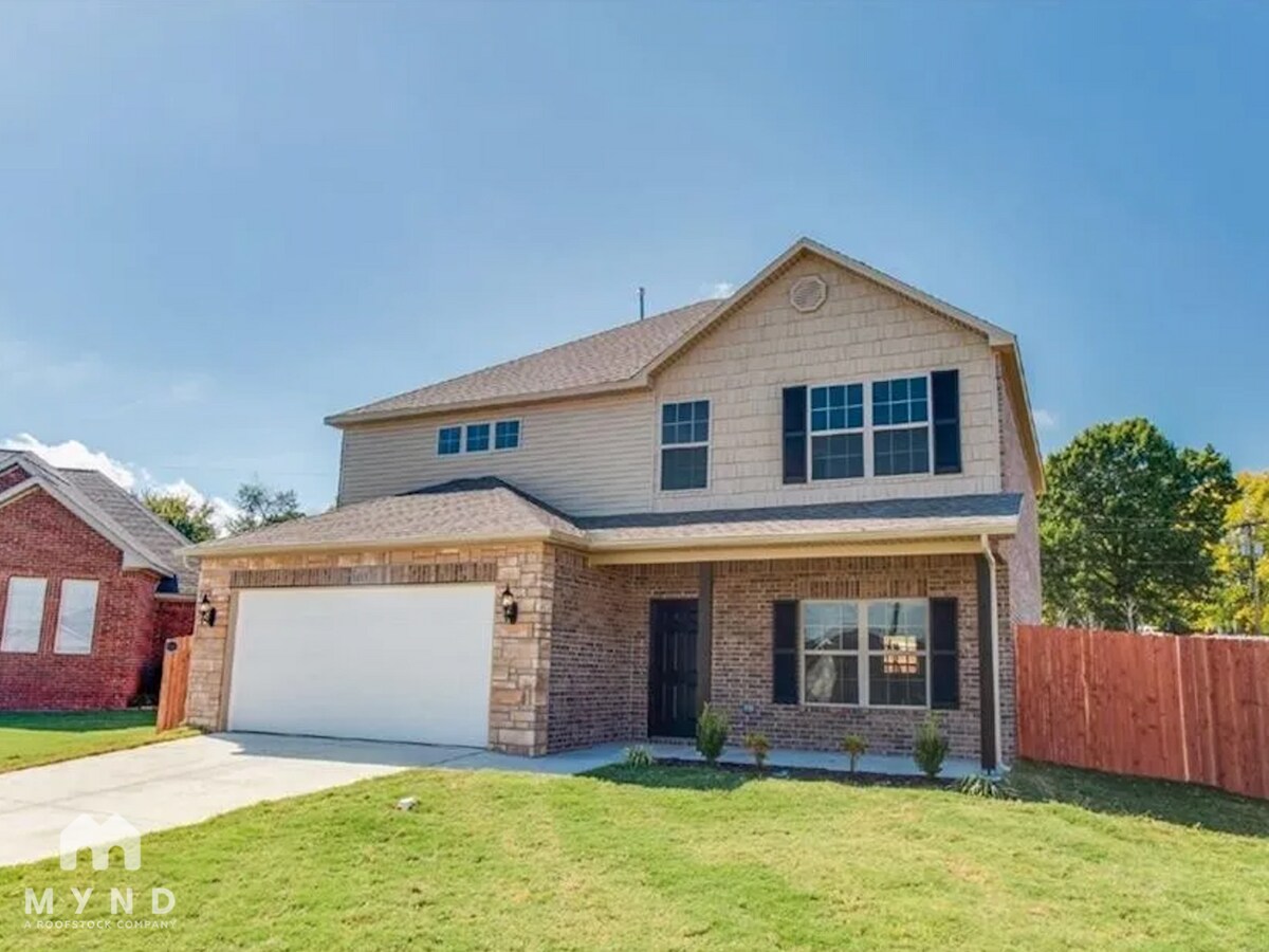 Photo - 1111 Musket St