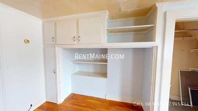 Photo - 200 Center St Unit 3