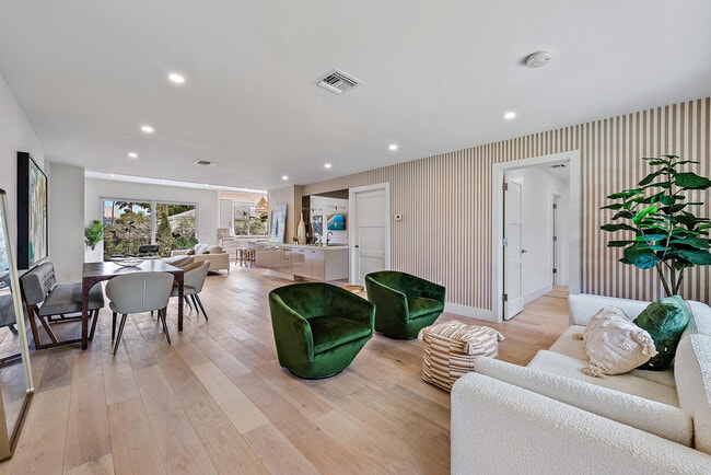 Photo - 310 Edmor Rd