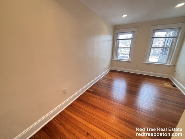 Photo - 191 Winthrop Rd Unit 2