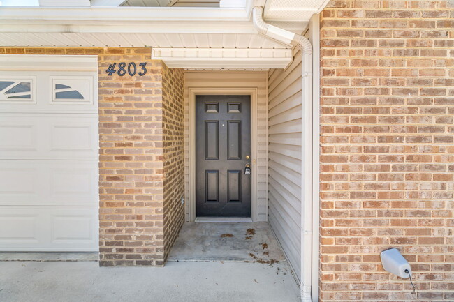 Photo - 4803 White Poplar Way,