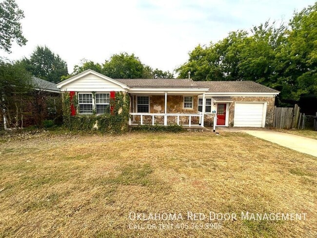 Building Photo - 2744 Cambridge Ct