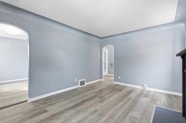 Photo - 9233 McKinney St