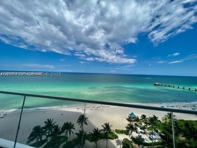 Building Photo - 16901 Collins Ave Unit 1104