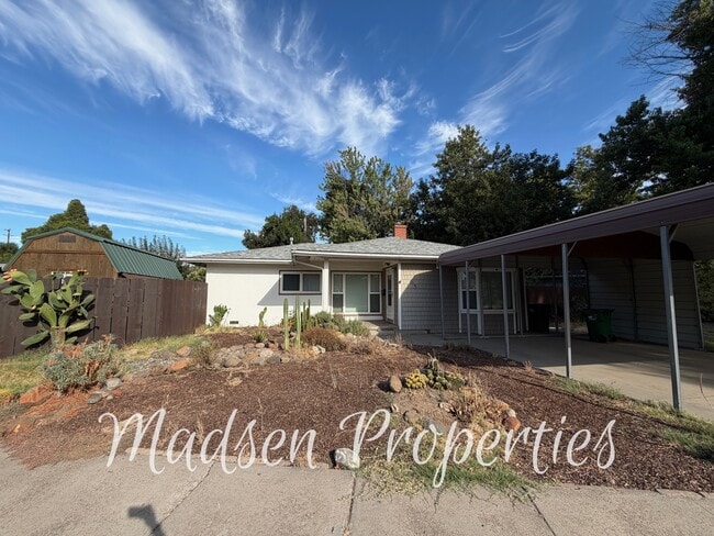 63 Oak Dr