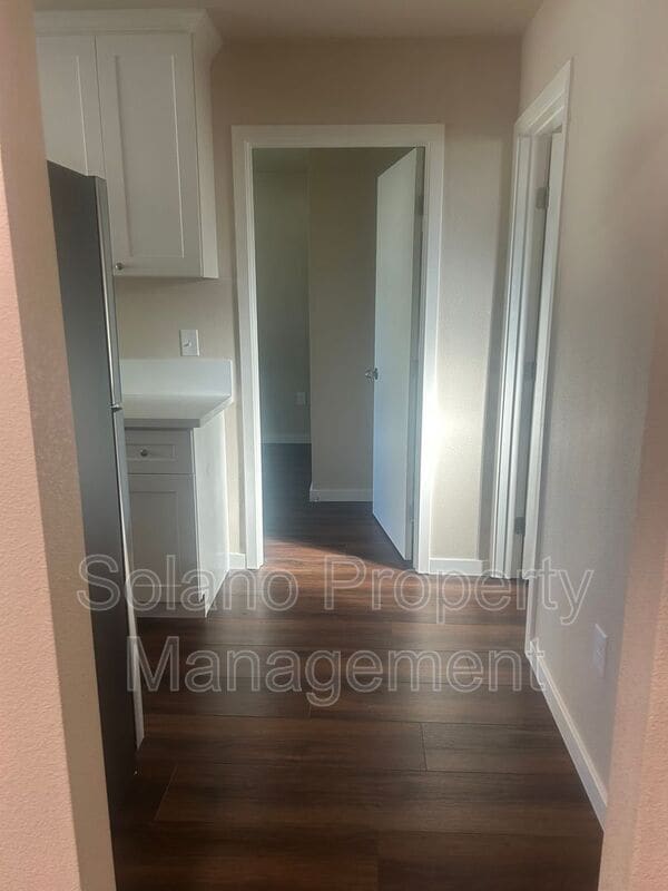 Photo - 415 4th St Unit B