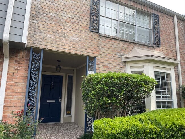 Photo - 1721 W Sam Houston Pkwy S Condo