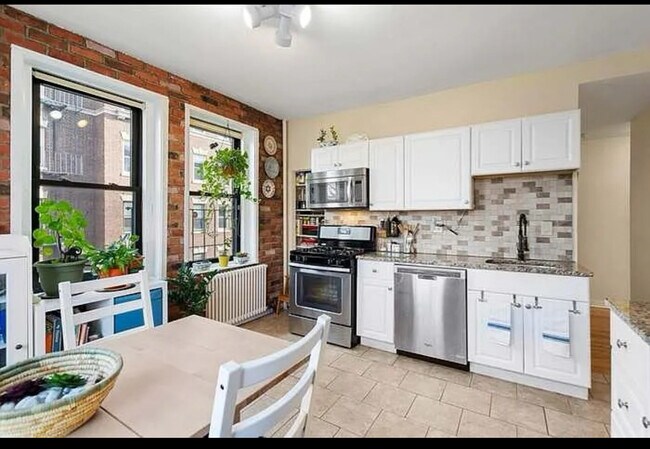 Photo - 1400 Commonwealth Ave Unidad 6