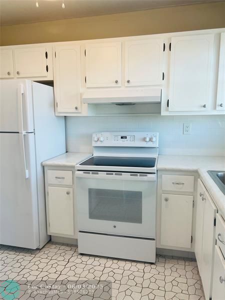 Photo - 8515 Sunrise Lakes Blvd Condo Unit 303