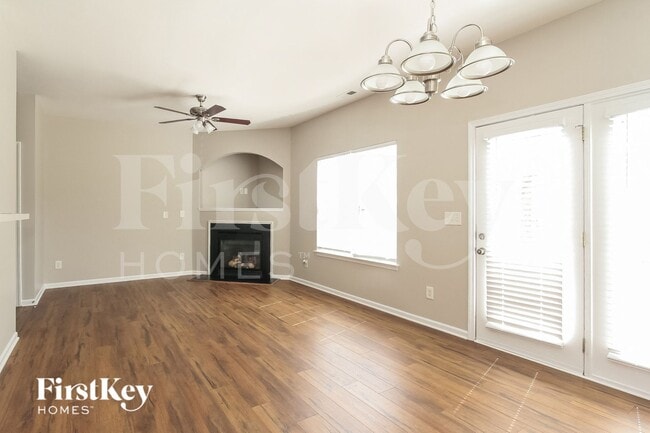 Photo - 10544 Meadow Crossing Ln