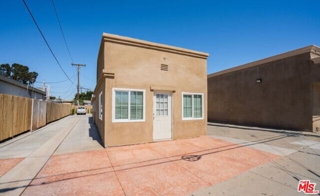 Building Photo - 2742 Santa Anita Ave Rental