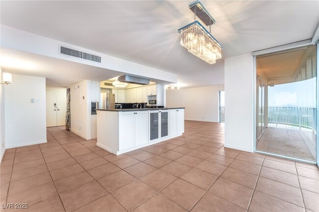 Photo - 3111 Bel Air Dr Unit 11B