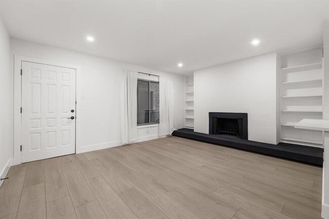 Photo - 505 W 7th St Unit 307