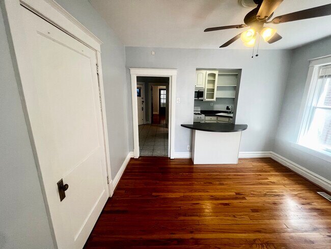 2107 Maury Ave