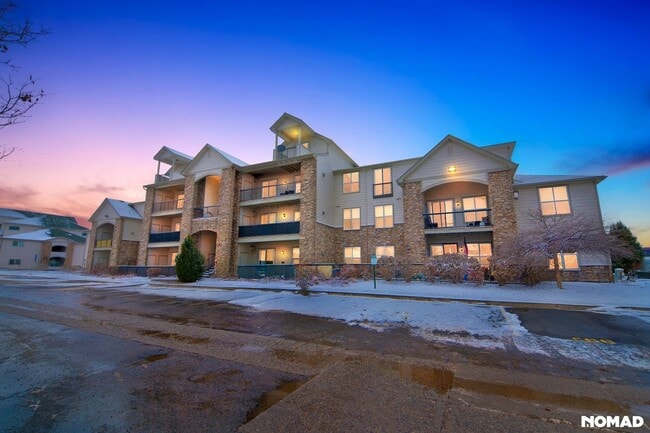 Building Photo - 7222 S Blackhawk St