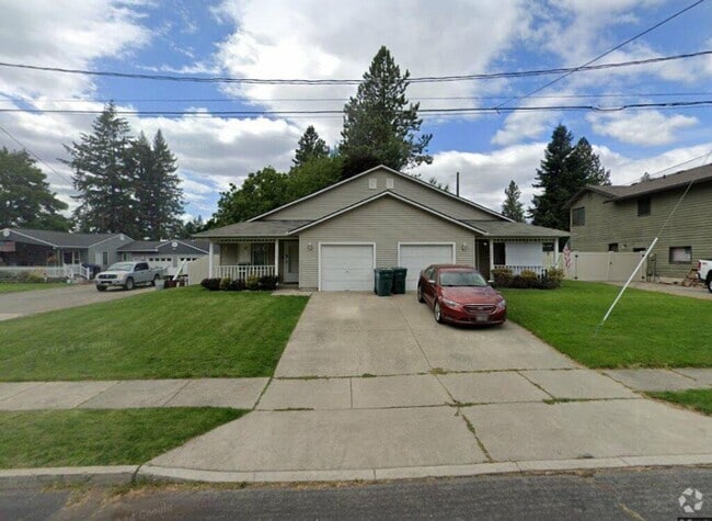 Building Photo - 3019-3021 N 19th St Unit 3019 Rental