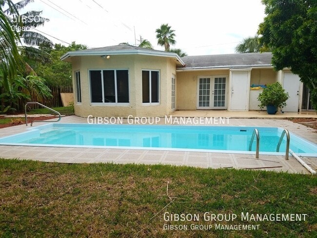 Photo - 4500 NE 15th Ave