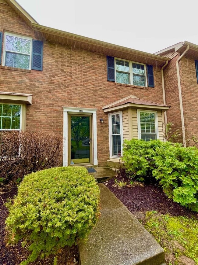 Photo - Great Townhome Convenient Location