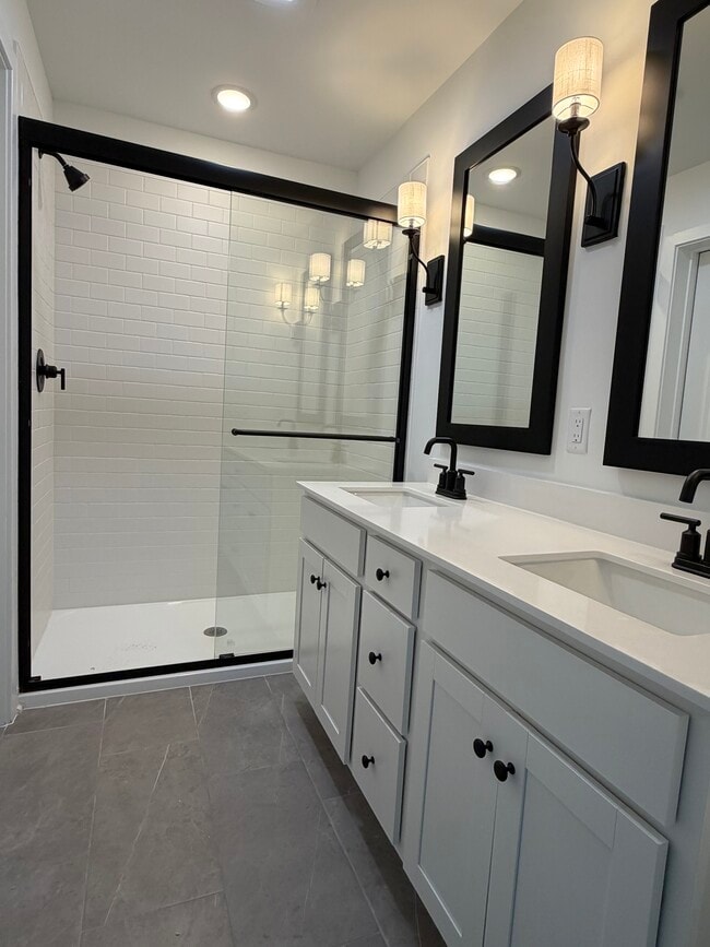 Photo - 27 Butternut Dr