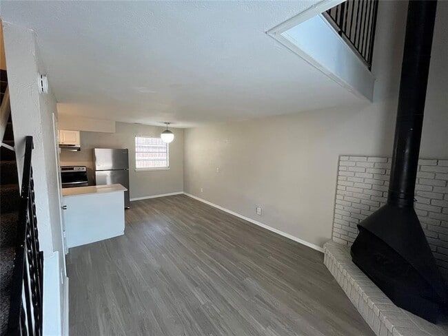 Photo - 401 NW 24th St