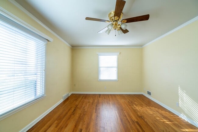 Photo - 3 Bed 1.5 Bath Updated Home with Private Fenced Backyard and Mountain Views