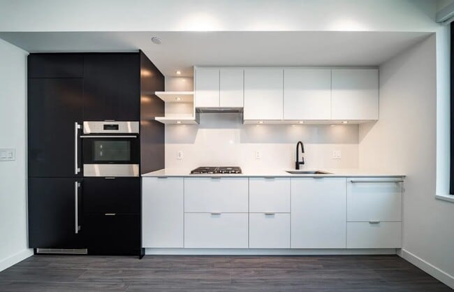 Photo - 210 E 5th Ave Unit 1