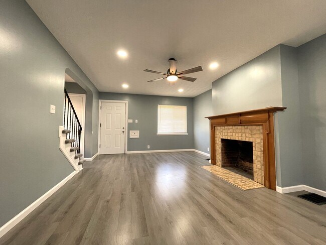 Photo - 1283 Linwood Ave