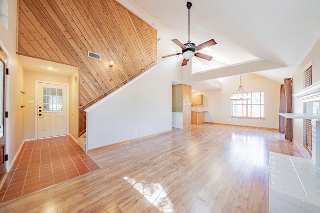 Photo - Charming 3-Bed Home by downtown Grapvine