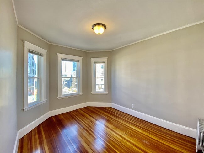 Photo - 36 North Beacon St Unidad 2