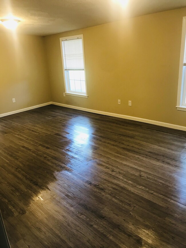 Photo - 1515 N Western Ave