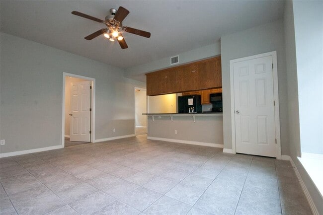 Photo - 2410 Leon St Unit 102