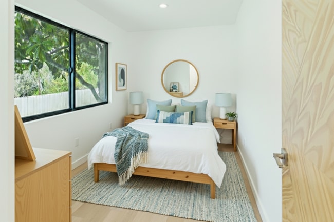 Photo - 2282 Whitney Ave