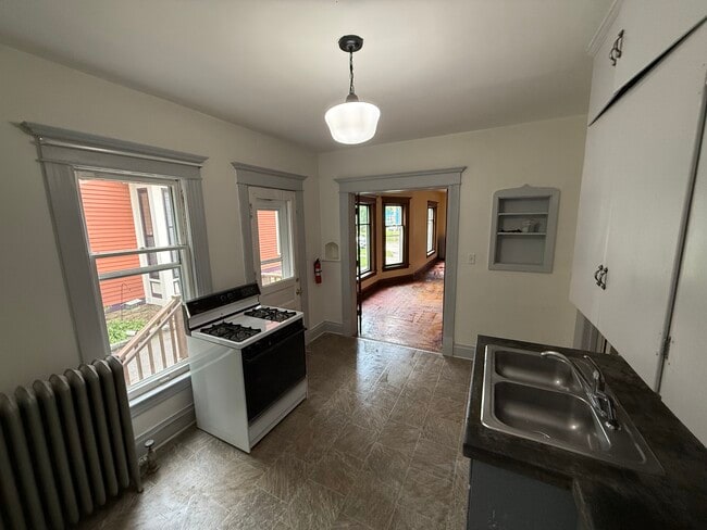 413 W Dutton St Unidad 1