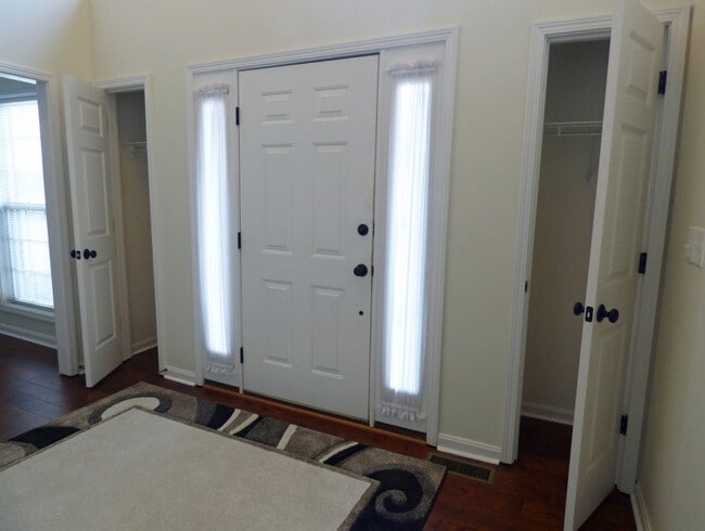 Photo - LOVELY HOME in Hamburg; Renovated, Garage, Many Upgrades!