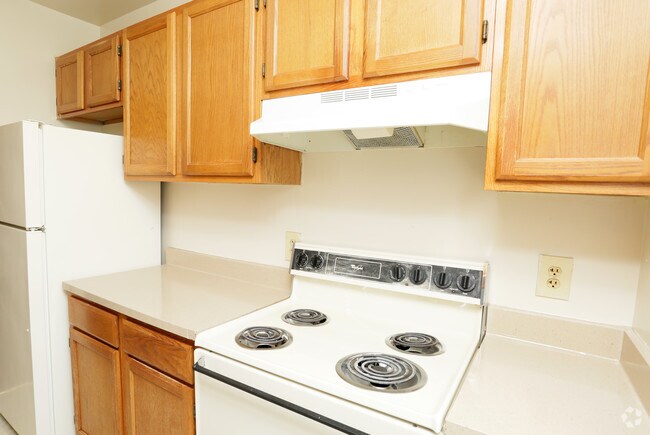 1BR, 1BA - 675 SF - Kitchen - Eagles Crossing Apartments