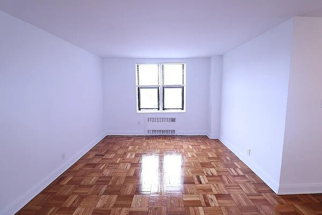 Building Photo - 86-91 208th St