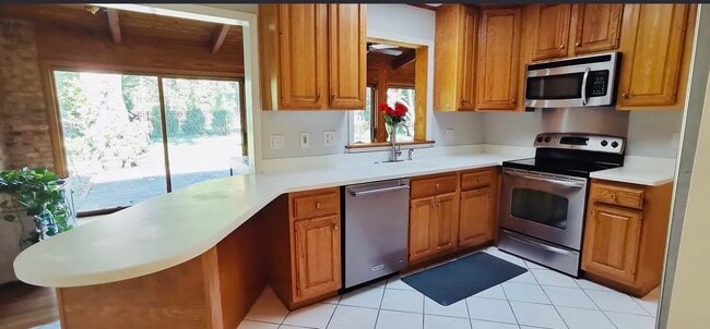 Photo - 1214 Vinita Ln