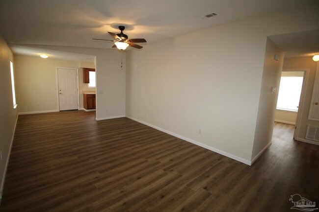 Photo - 501 Wood Crest Way