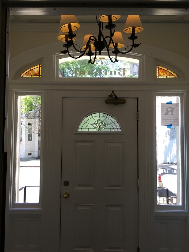 Photo - 75 Burbank St Unidad 504