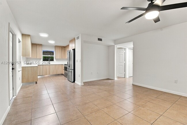 209 NE 35th St