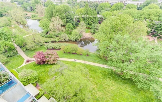 Photo - 10201 Grosvenor Pl Unit 1413