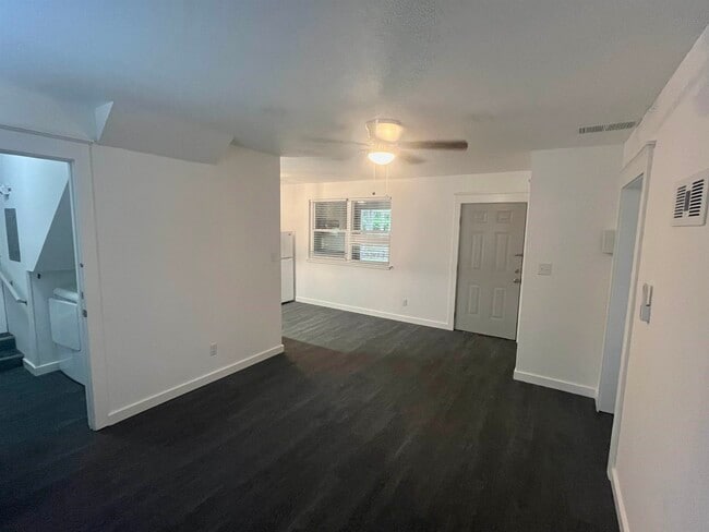 Photo - 685 S Waukeenah St