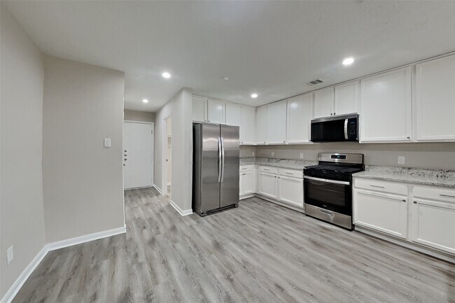 Photo - 16218 Range Valley Ln