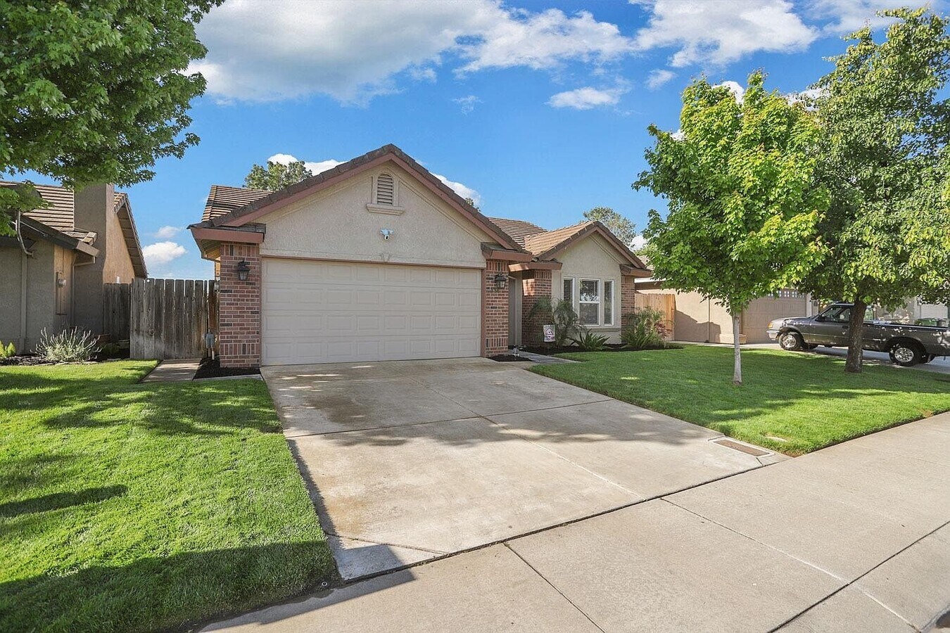 Photo - 334 Culbertson Dr