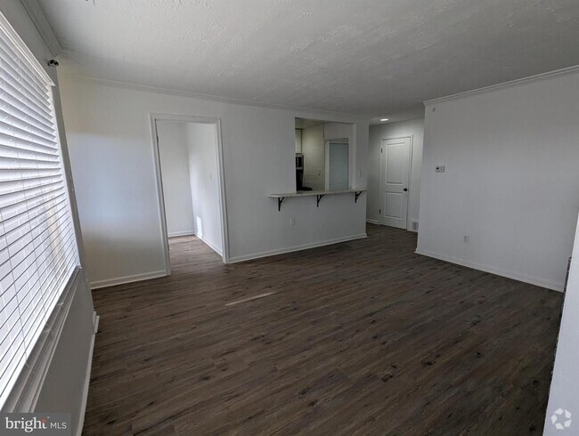 Building Photo - 7112 Donnell Pl Rental