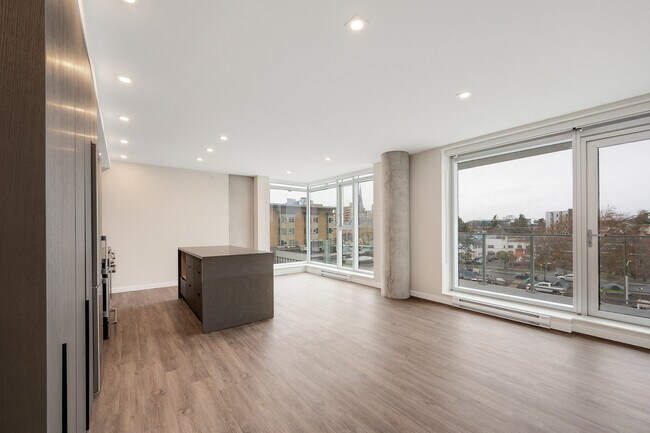 Photo - The Wedge Apartments