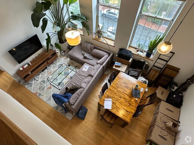 Building Photo - 35 Walden St Unit 3F Rental