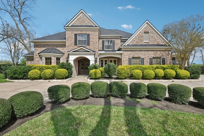 Photo - 2 Wilmington Ct