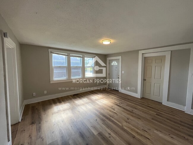 Photo - 119 N 12th St