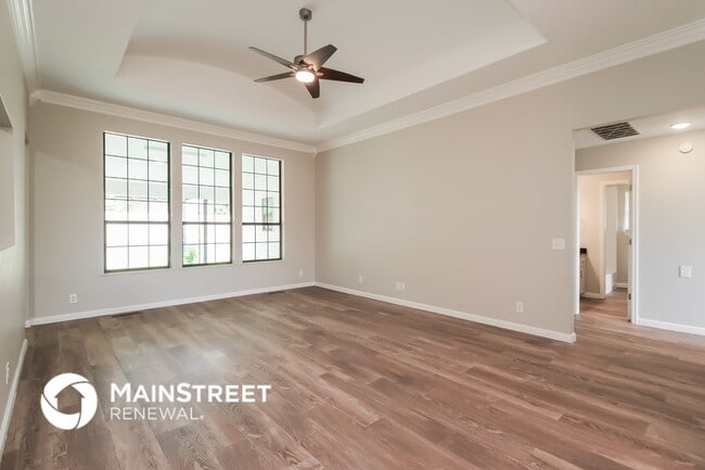 Photo - 400 Julie's Trail Cir